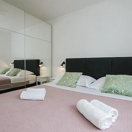 Apartment Luxury Marija *