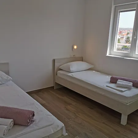 Luxury Marija